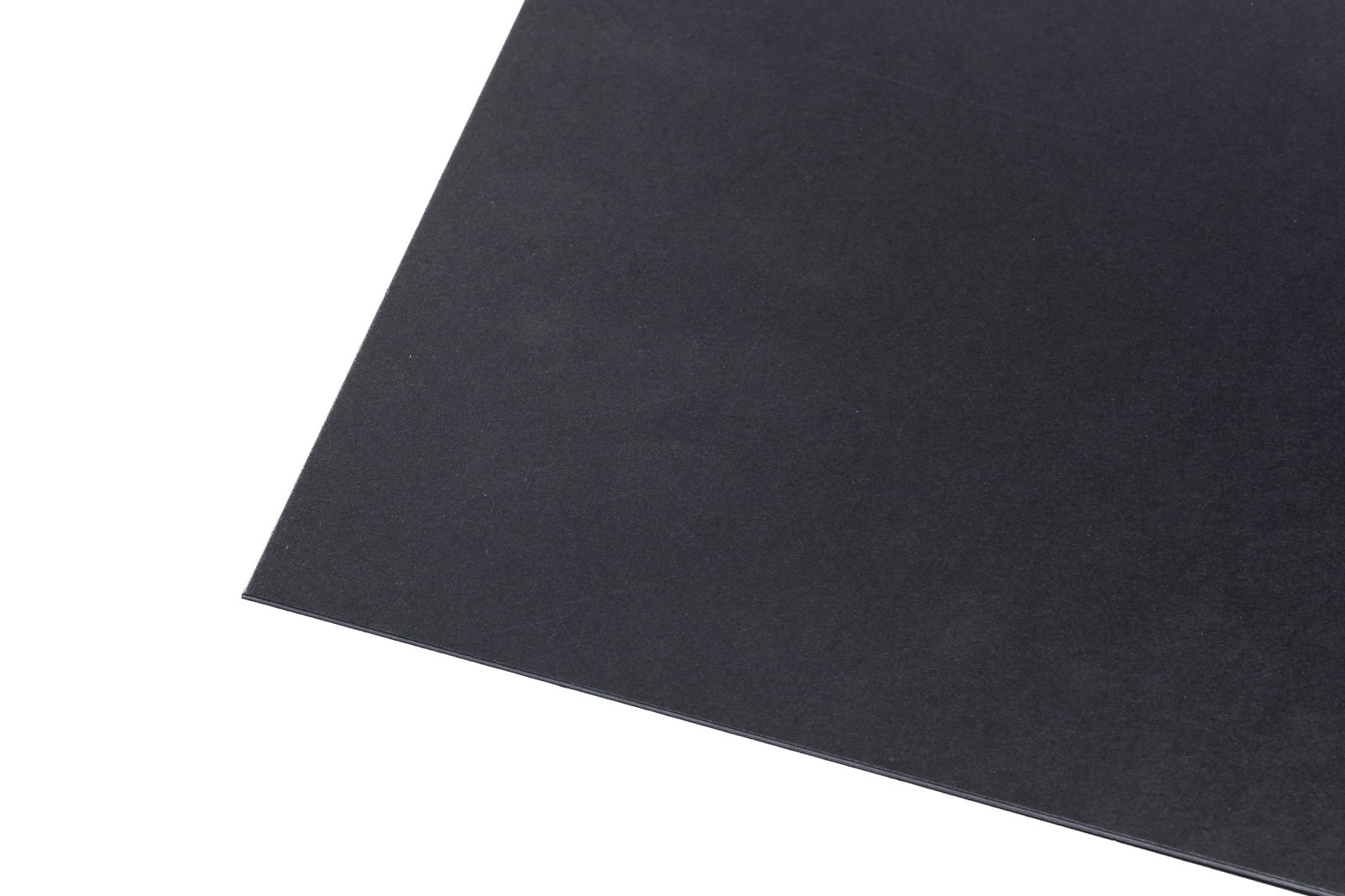 Nahaufnahme unseres Galeriekarton schwarz durchgefärbt