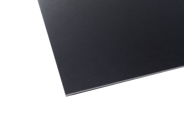 Eine schwarze Airplac Leichtschaumplatte in mehreren Formaten und Dicken