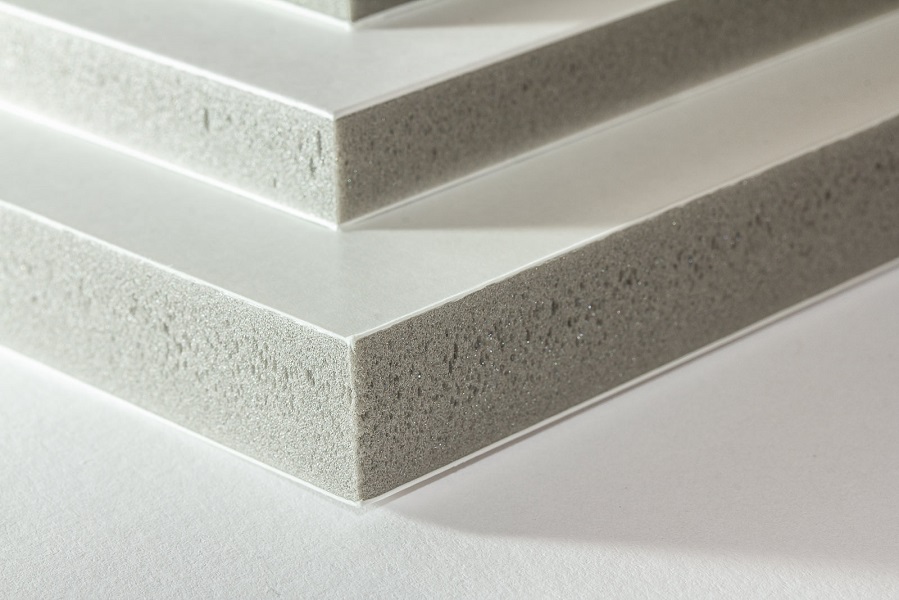 Eine Nahaufnahme eines Querschnitts von zwei Kapa-Plast Leichtschaumplatten