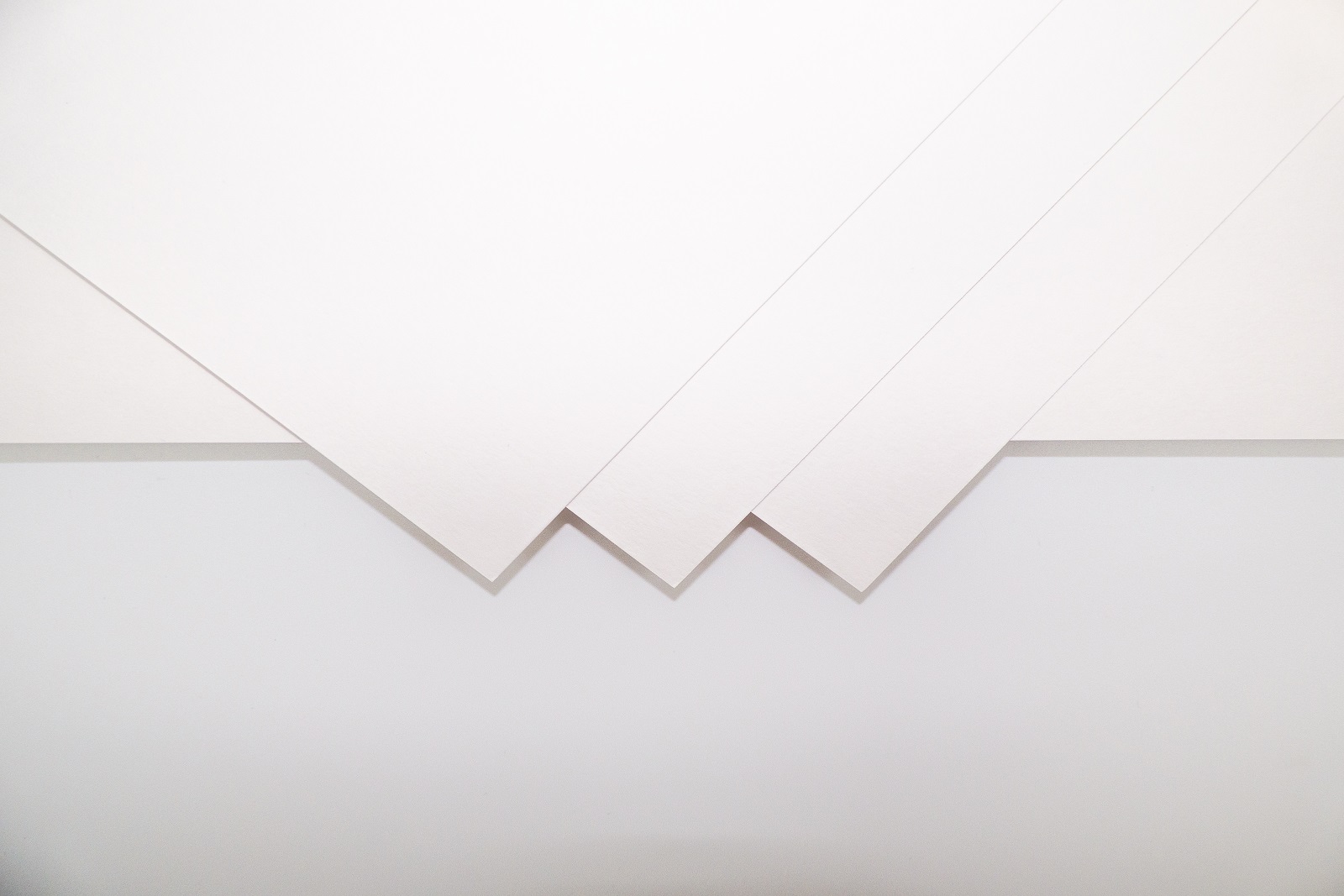 zu sehen ist ein Photo-Archivpapier-naturweß-saeurefrei-passepartout-dick-