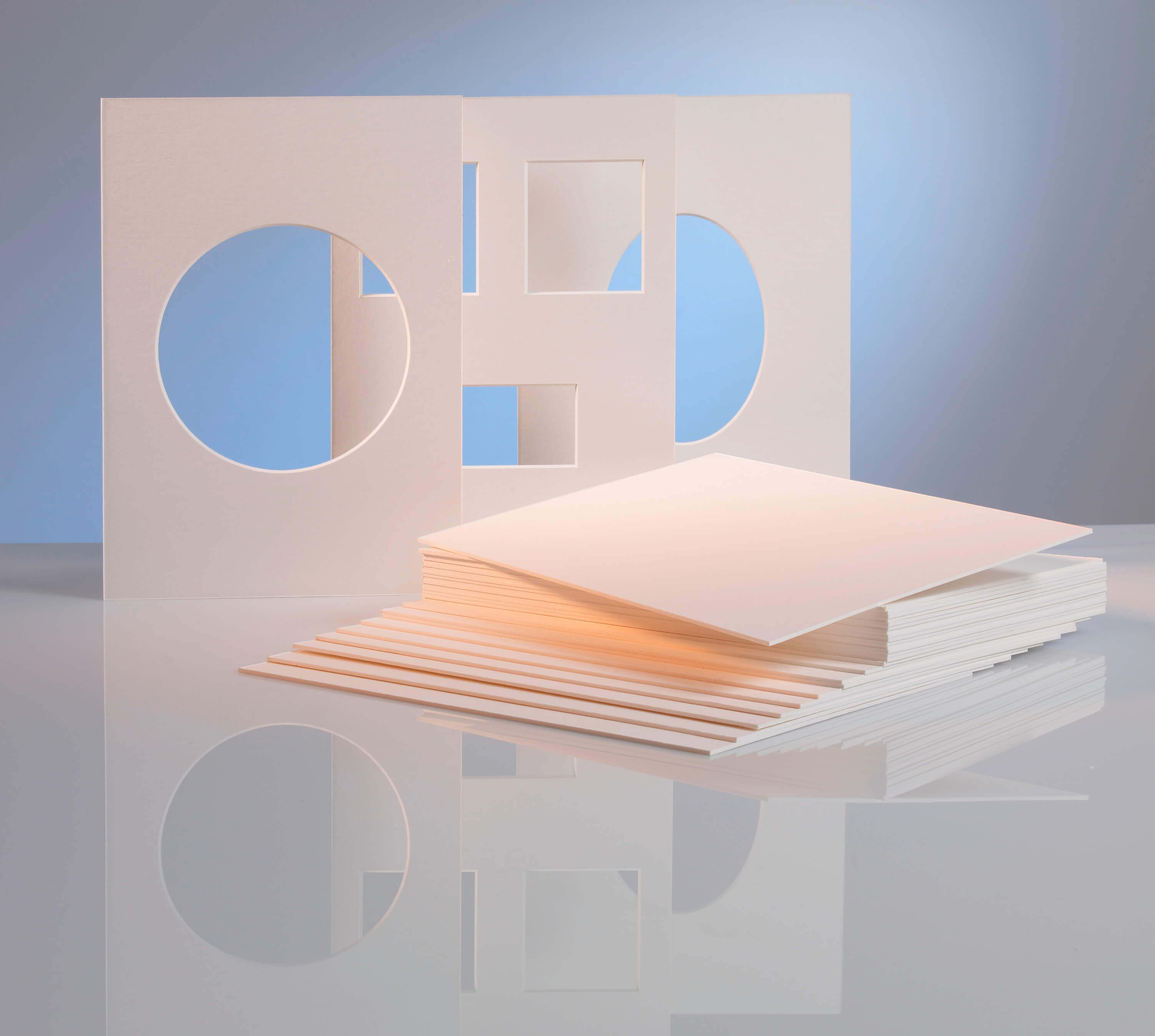 Passepartouts mit verschiedenen Ausschnitten, oval, und und eckig